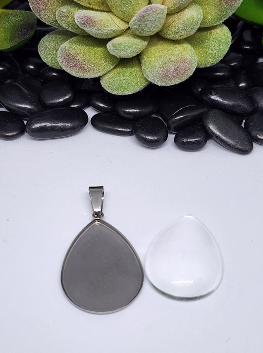 Pendant con cristal en forma de gota